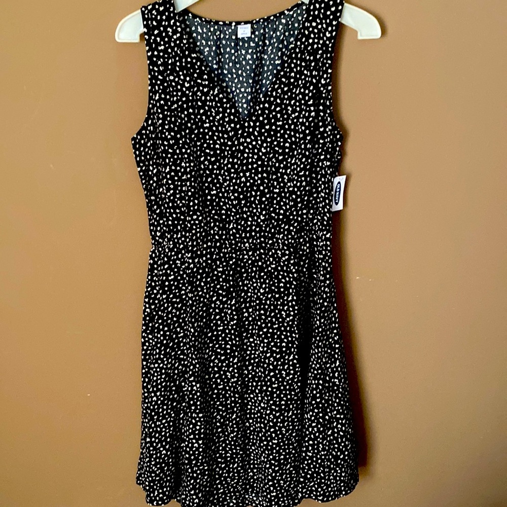 Never worn black dress with white hearts size medium